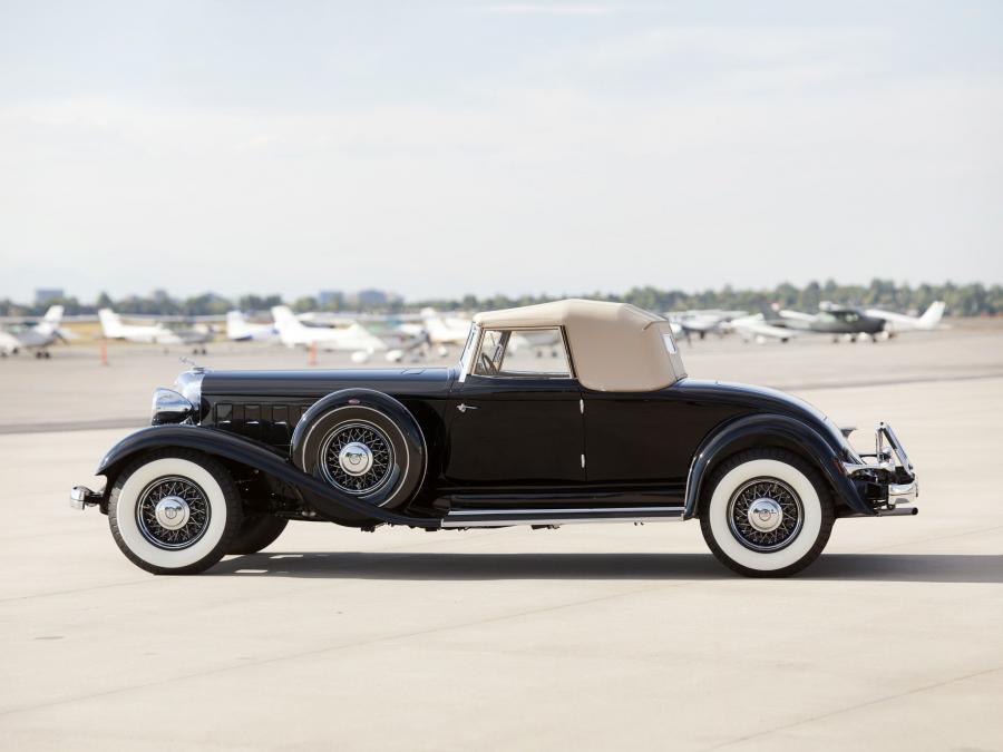  Chrysler Custom Imperial Roadster Convertible by LeBaron 1933 года  (фото 20 из 20)